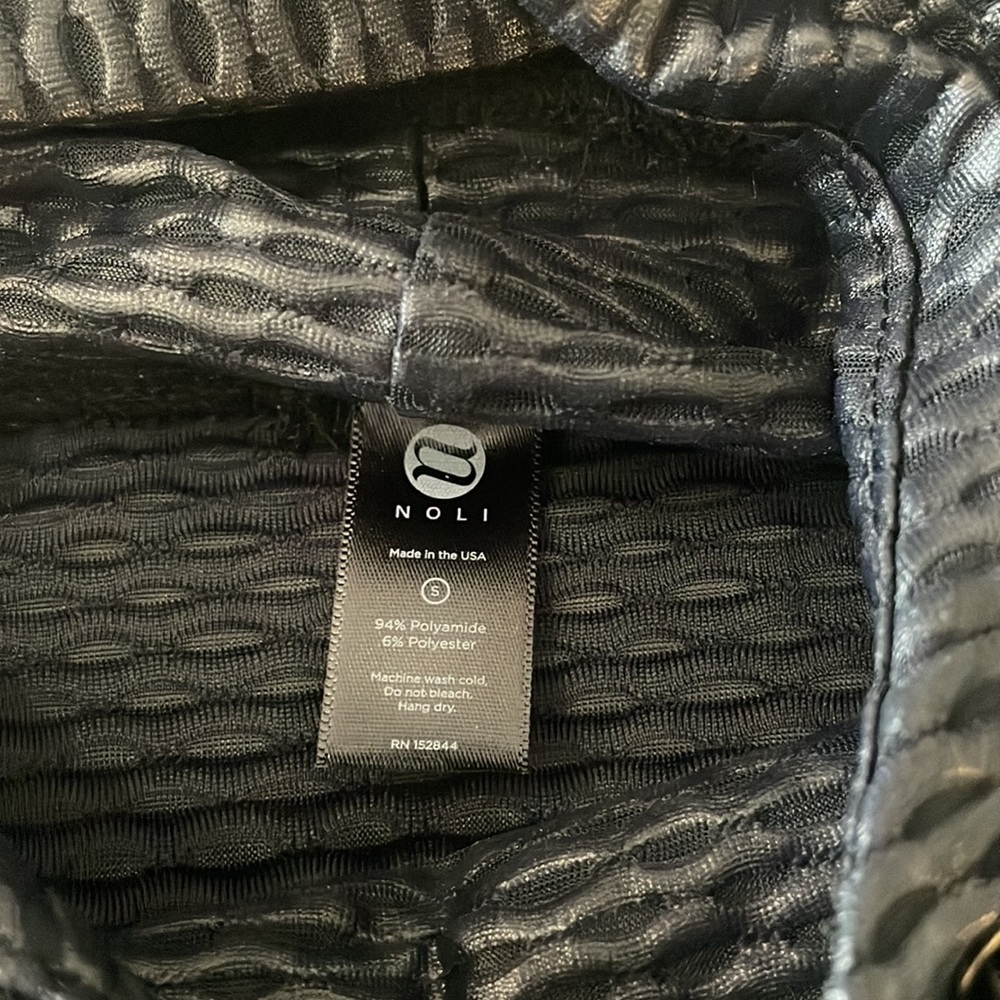 NWT Noli Liquid Mesh Icon Hoodie Black Gloss sz S - Picture 5 of 7